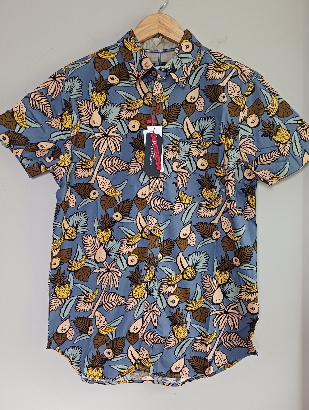 Ditch Plains Button Down Short Sleeve Tropical Print Shirt Size M